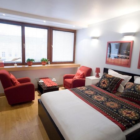 Warsawrent Hit Apartments Szoba fotó